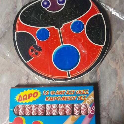 Lacta Junior crayons and ladybug drawing pad