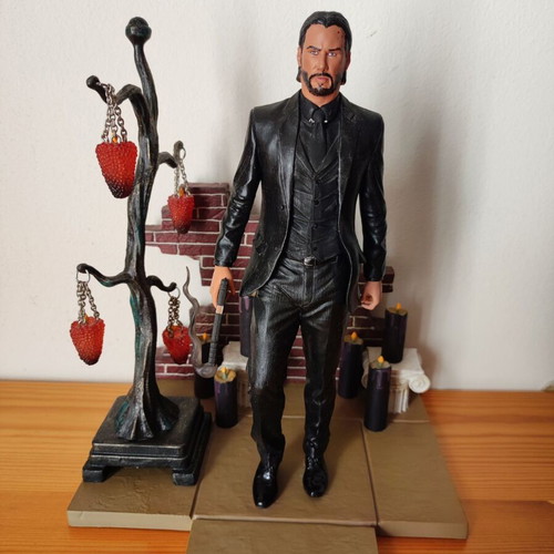 John Wick Chapter 2 collectible statue action figure like new