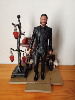 John Wick Chapter 2 collectible statue action figure like new