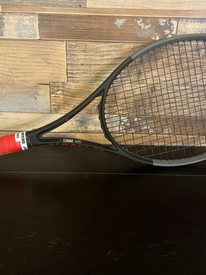 Ρακέτα τέννις Wilson Clash 98 μεταχειρισμένη, εύκαμπτος σκελετός, διάταξη χορδών 16×19