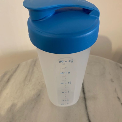 Tupperware shaker 600 ml new