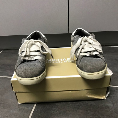 Michael Kors kids shoes used, size 31, grey suede