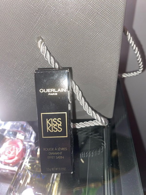 Κραγιόν Guerlain Kiss Kiss καινούργιο, αυθεντικό