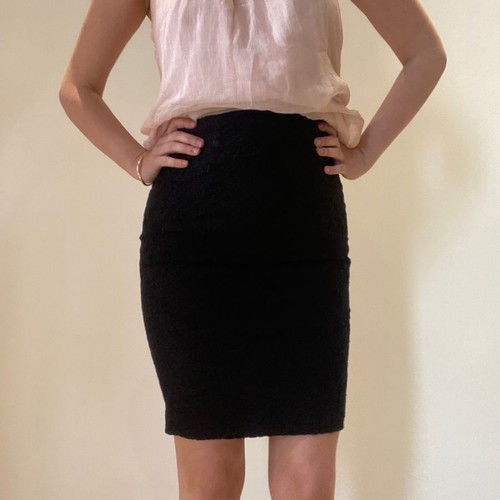 Zara pencil skirt black used, with lace - 7,00 - Vendora.cy Zara pencil skirt black used, with lace - 7,00 - Vendora.cy