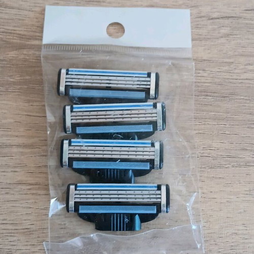 Three-Blade Razor Cartridges new, compatible with Gillette Mach 3