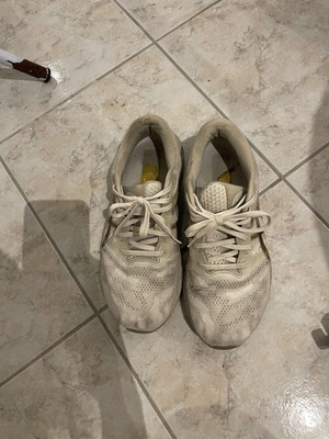 Asics Gel Nimbus 23 αθλητικά παπούτσια unisex νούμερο 42,5, μπεζ