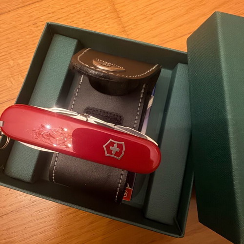 Victorinox Swiss Pocket Knife new, complete multitool set