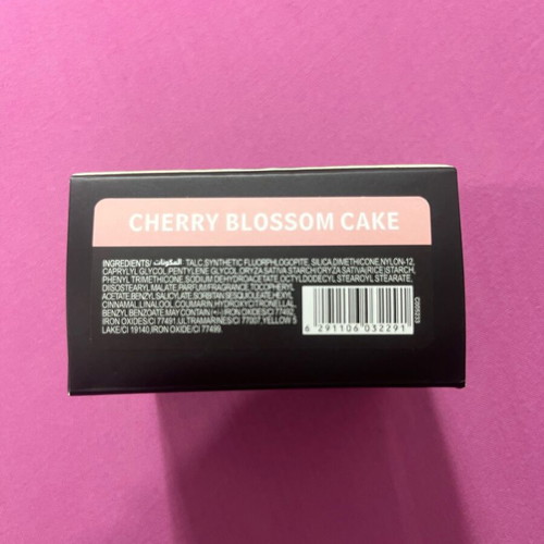 Huda Beauty Easy Bake Setting Powder new