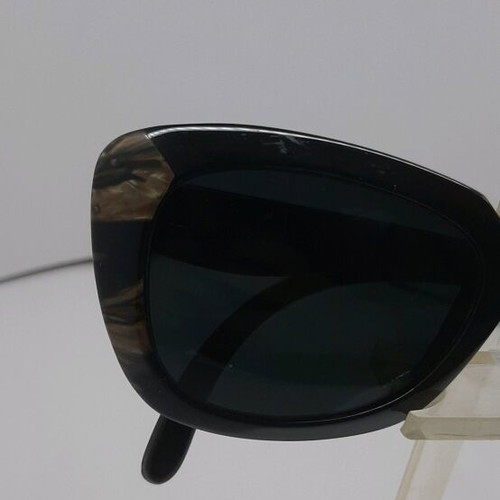 Solmar sunglasses like new, black frame with brown details, tinted crystal