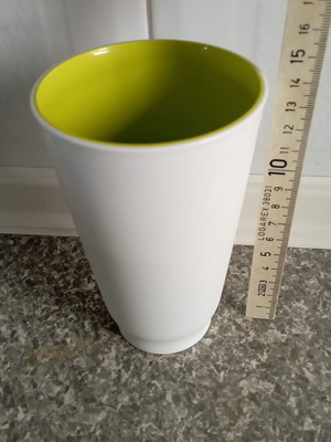Allegra Tupperware water glass 450ml like new with airtight lid