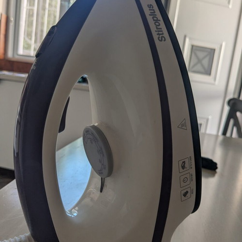 Stiroplus SP-1009 steam ironing system