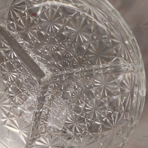 Crystal nut bowl like new, three-section 20×20