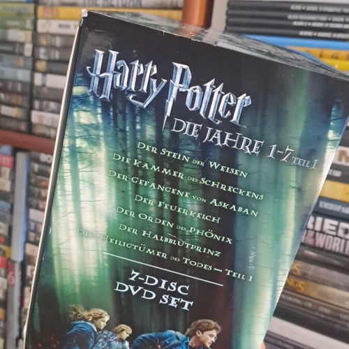 Harry Potter DVD collection 8 years with English subtitles, like new
