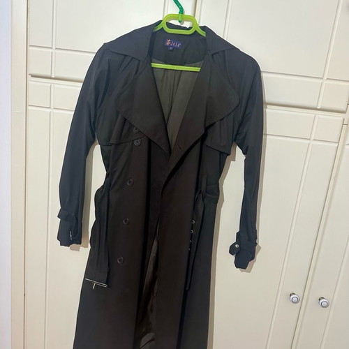 Women's brown trench coat small in excellent condition