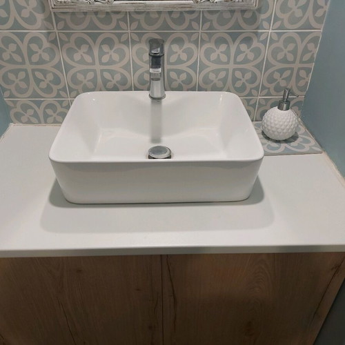 Bathroom furniture with sink like new, set of 2