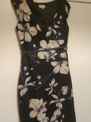 Karen Millen dress like new, blue with purple-beige flowers, size S