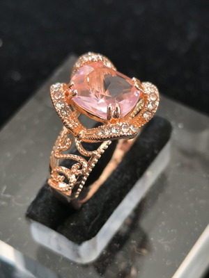 Χάλκινο δαχτυλίδι Rose Gold με ροζ πέτρα και ζιργκόν, καινούριο vintage style