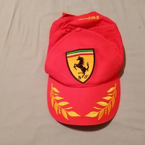 Ferrari hat like new with gold embroidered laurel leaves, red, size L
