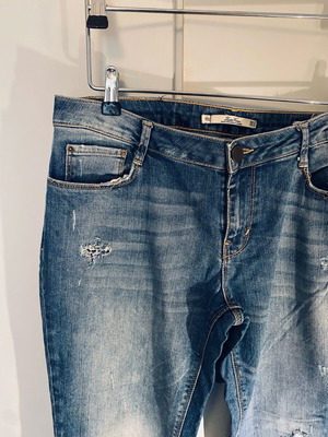 ZARA Jeans Premium Denim Collection, 98% Cotton, Like New, With Rhinestones