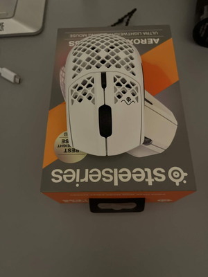 SteelSeries Aerox 3 ασύρματο ποντίκι, λευκό