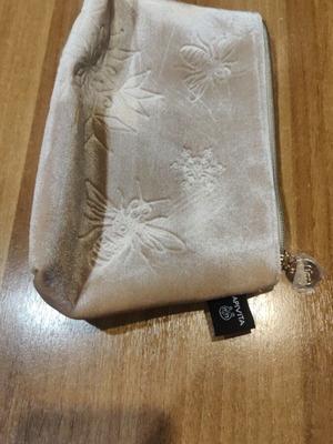 Nesseser Apivita unused beige