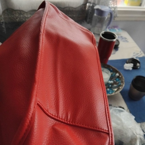 Red leather handbag new without defects