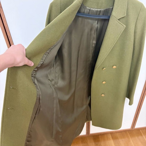 Wool Italian classical straight coat size M 38-40 like new, green