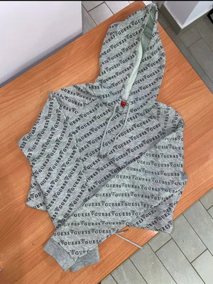 Φούτερ Guess με λογότυπο σαν καινούργιο, μέγεθος L, μαύρο και γκρι