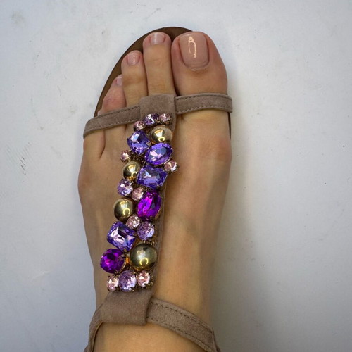 Flat sandals with purple stones and suede strap like new