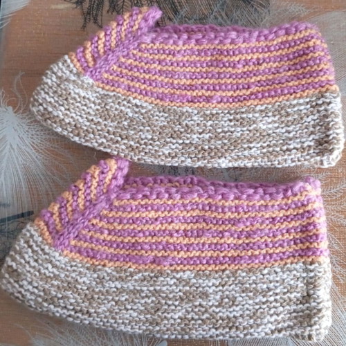 Hand-knitted slippers new, size 35-38, various colors