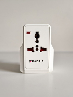 Universal travel plug adaptor like new