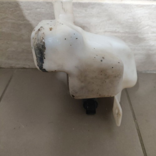 Fiat Seicento windshield washer reservoir with motor used 2001-2006