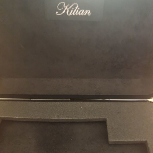 Kilian perfume case new, luxury black design with metal clasp