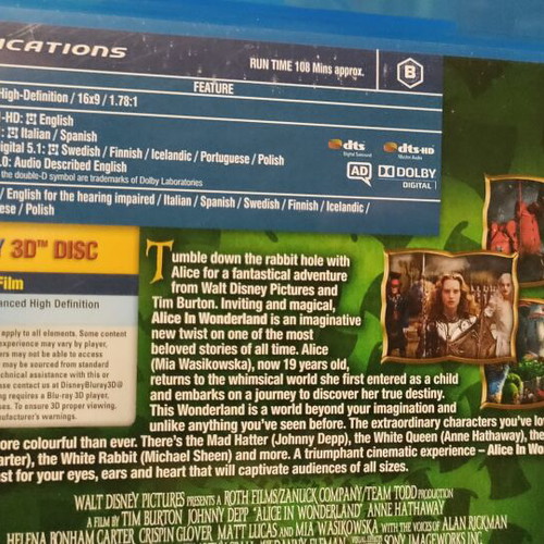 Alice in Wonderland 3D Blu-Ray like new, comedy fantasy adventure
