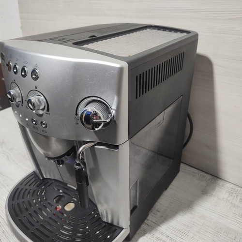 De'Longhi Magnifica ECO automatic coffee machine
