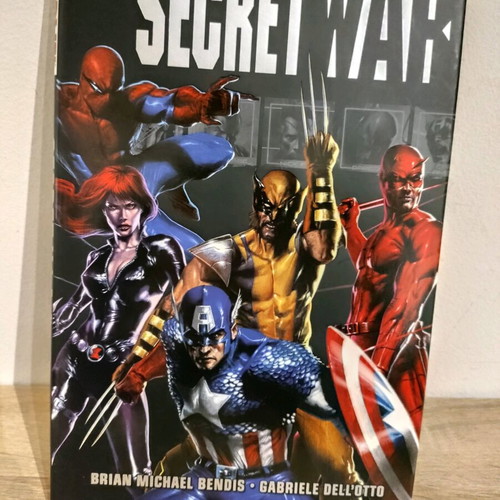 Secret War Marvel HC like new