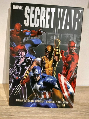 Secret War Marvel HC like new