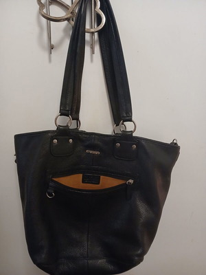 Leather bag Carpisa used, vintage, shoulder, tan and black
