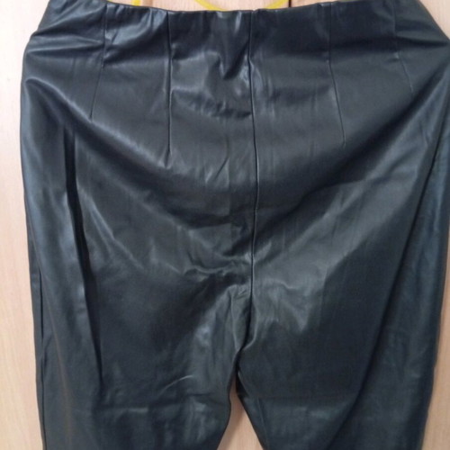 Vero Moda women's leather pants large black like new