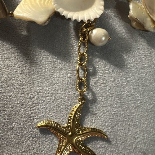 Summer Shell Necklace with Mother of Pearl and Starfish like new