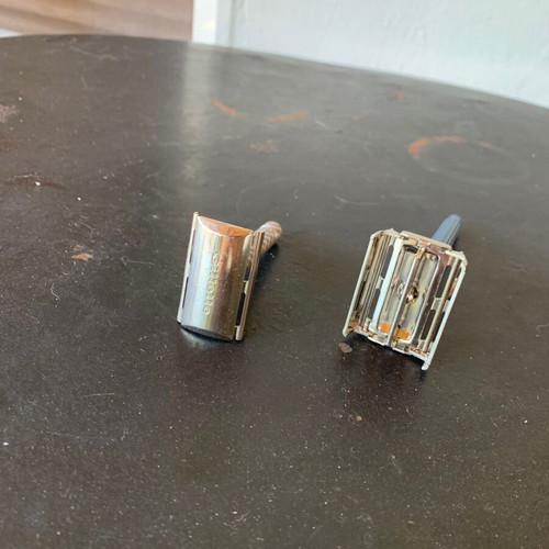 Gillette G1000 and Gillette Tech Aluminum vintage razors set