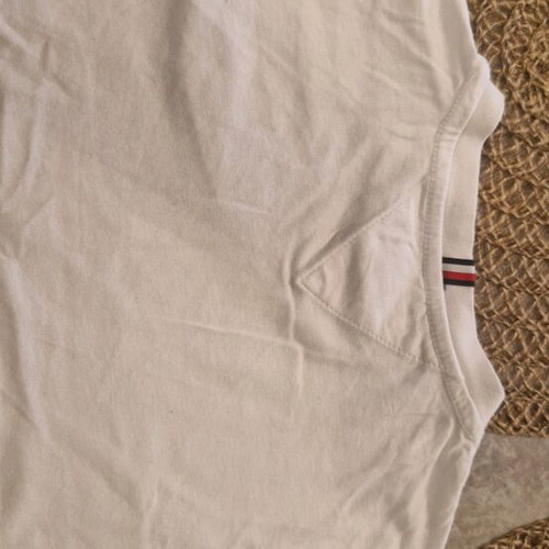Tommy Hilfiger kids t shirt like new, white