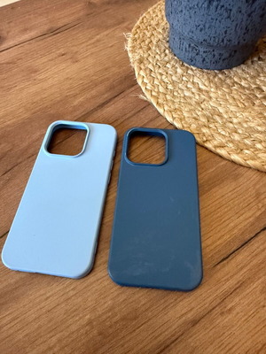 iPhone 15 Pro cases used, pack of 2