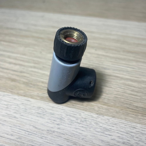 CO2 pump pro micro used, compatible with schnader and presta valves