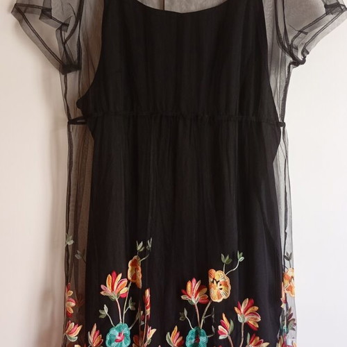 Midi dress like new, black with colorful embroidery, size 4XL