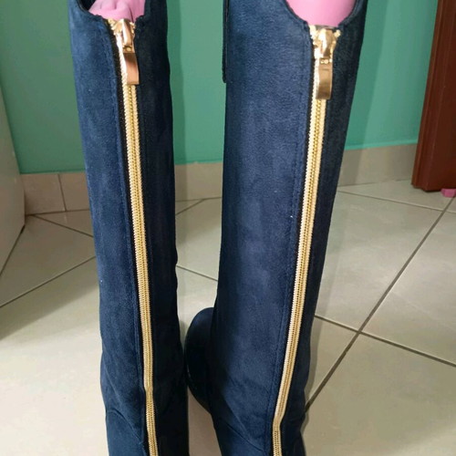 Blue Suede Riding Boots Size 38 Like New with Gold Zipper
