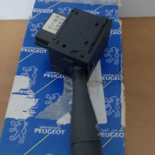 Peugeot 106 Genuine Wiper Switch 6239.C1 New