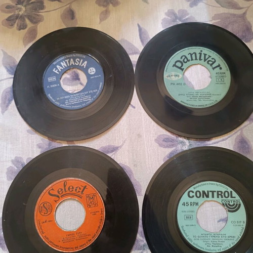Vinyl Records 45 RPM used, set of 4, laiko genre