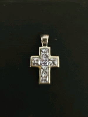 Silver cross 925 used with shiny lilac stones