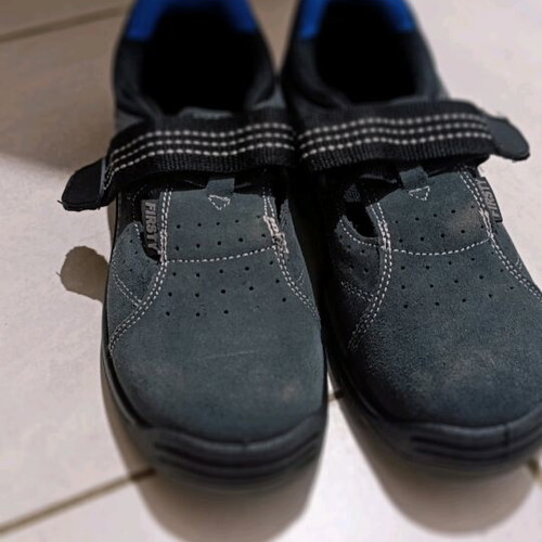 Work shoes like new, size 40, black